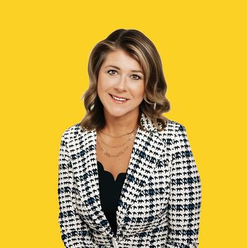 Portrait of Randi Sheets, Broker/Agent.